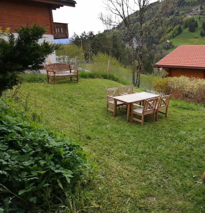 Confortable Chalet Avec Magnifique Vue En Gruyere. Charmey Eksteriør billede